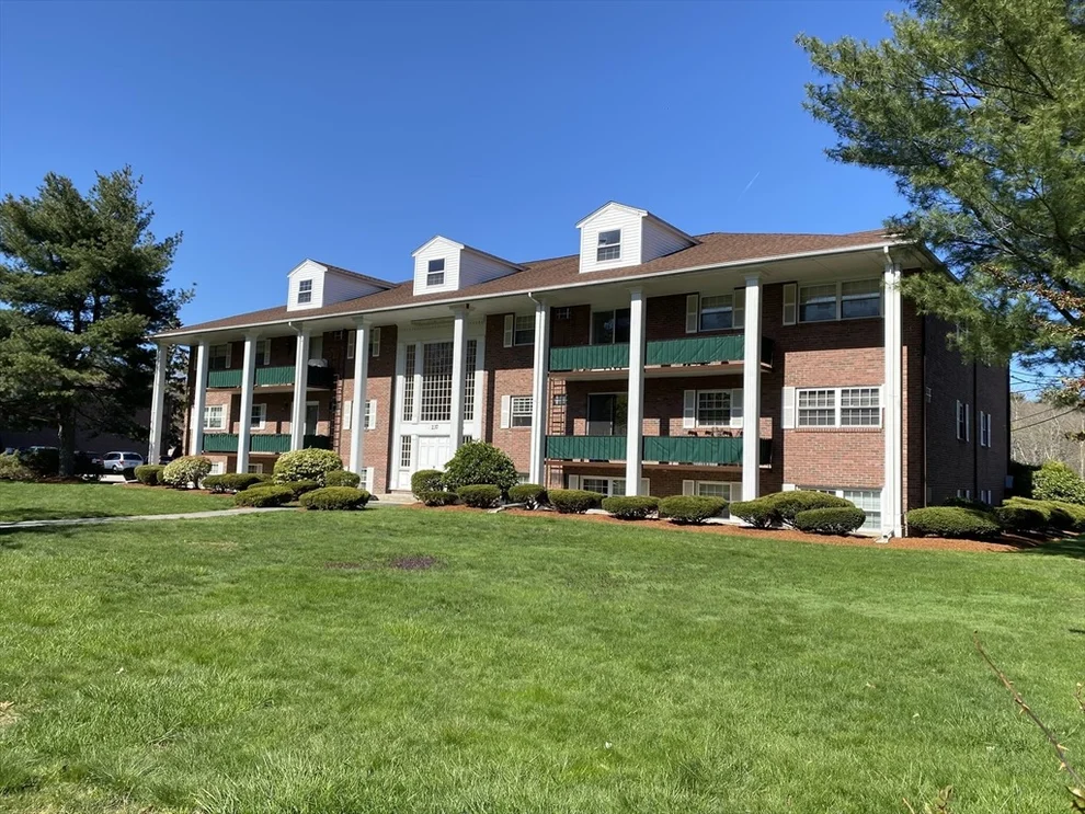 Unit for sale at 237 North Main Street, Andover, MA 01810