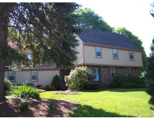 Unit for sale at 24 Heritage Lane, Weymouth, MA 02189