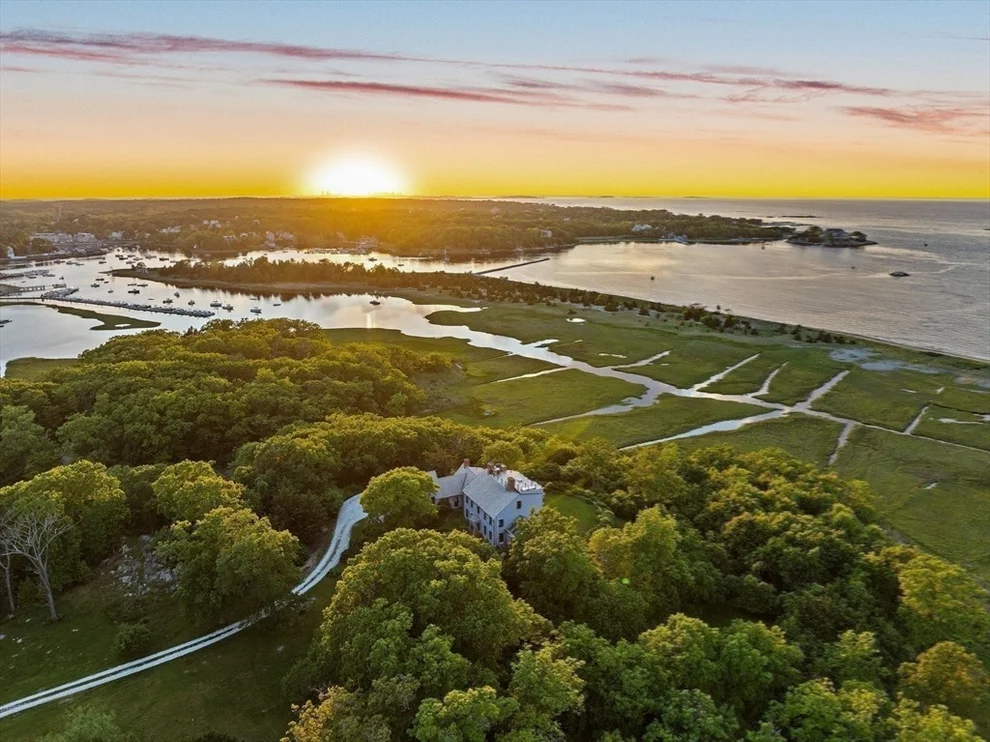 Unit for sale at 24 Wood Island Road, Scituate, MA 02066