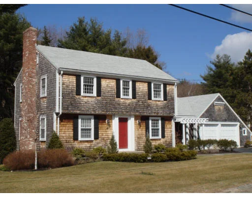 Unit for sale at 8 Longmeadow Road, Hingham, MA 02043
