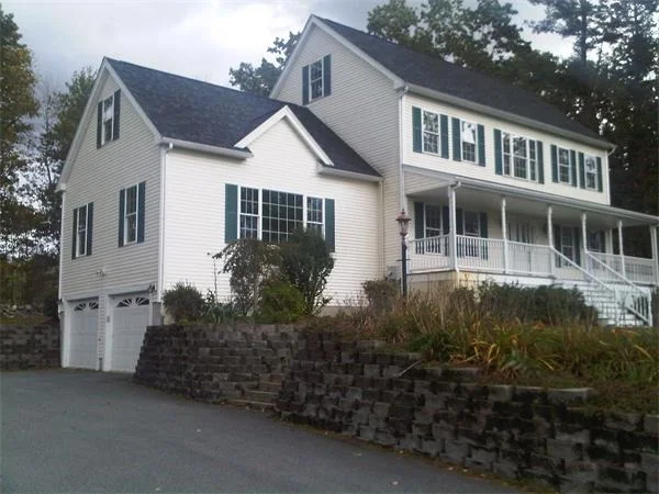 Unit for sale at 9 Rolling Meadows Ln, Haverhill, MA 01832