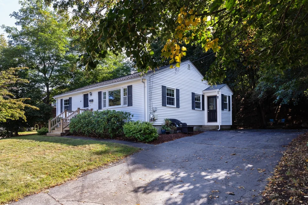 Unit for sale at 64 Alden St, Plymouth, MA 02360