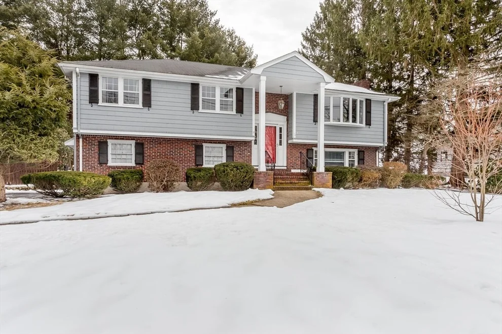 Unit for sale at 97 Spring Ln, Canton, MA 02021