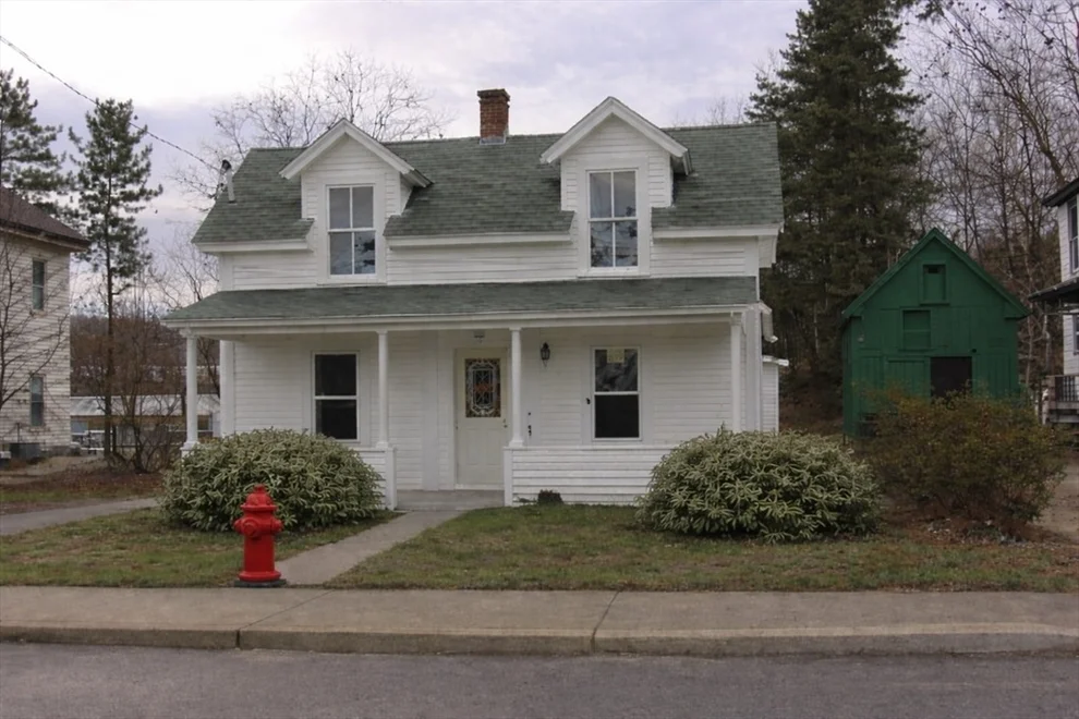 Unit for sale at 95 South St, Athol, MA 01331