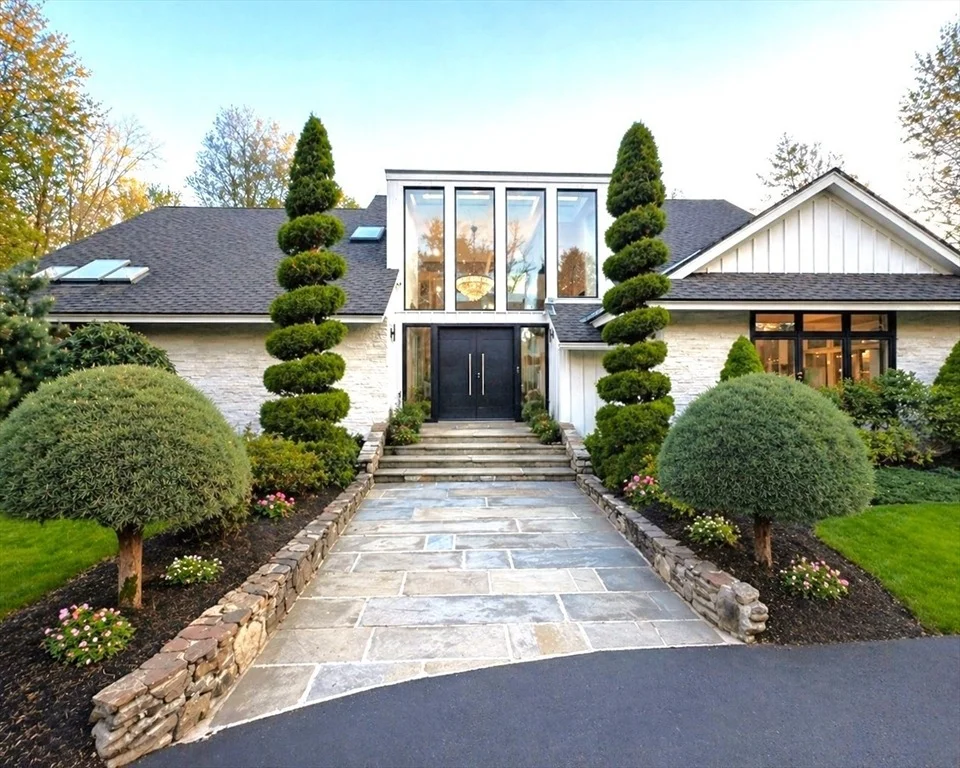Unit for sale at 34 Tennyson, Longmeadow, MA 01106