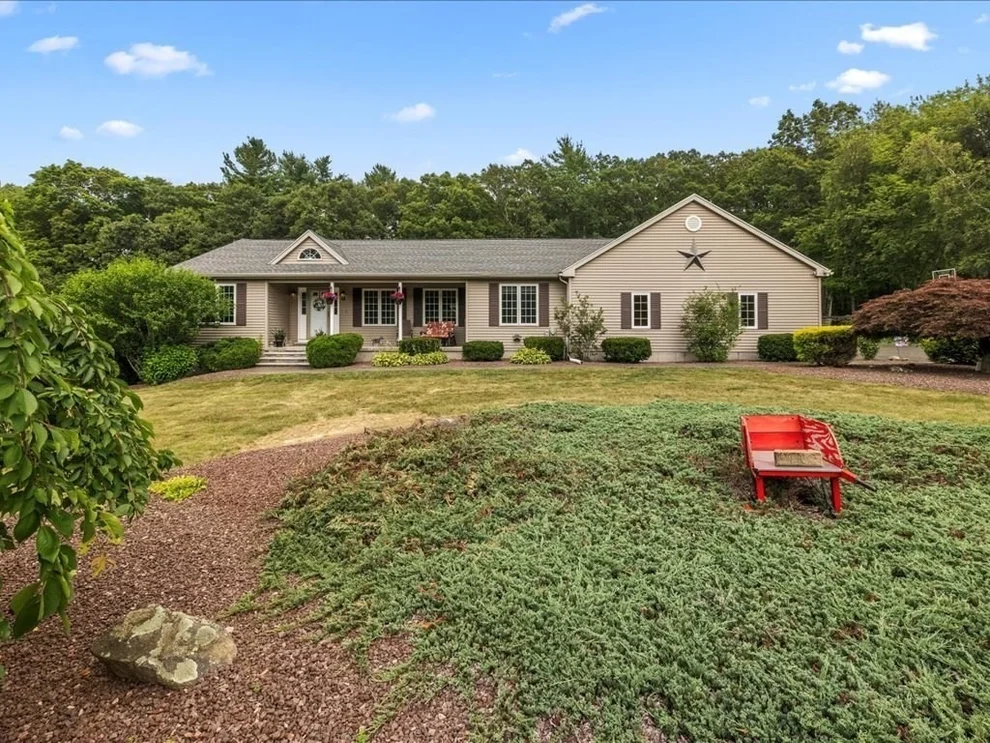 Unit for sale at 3 Larnerd Hill Rd, Charlton, MA 01507