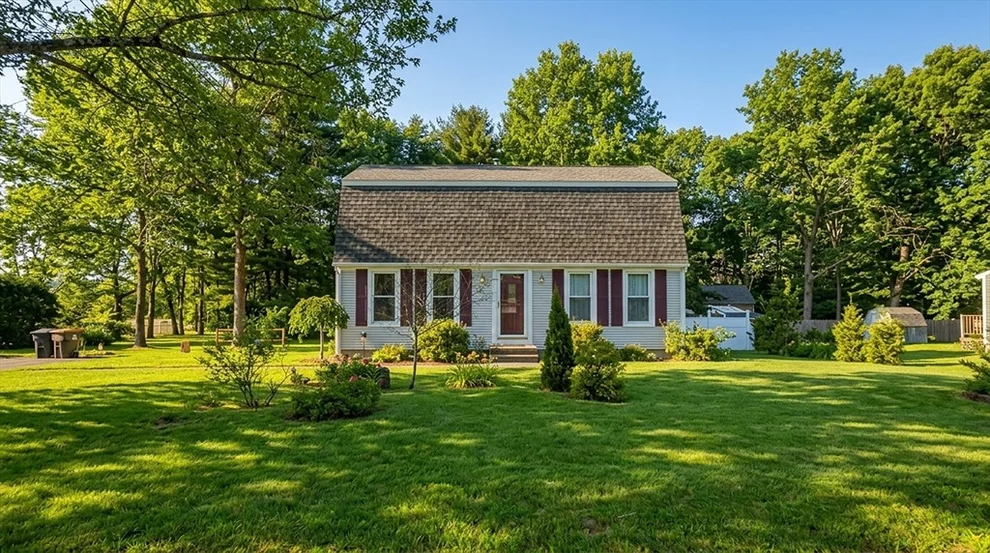 Unit for sale at 112 North St, Agawam, MA 01001