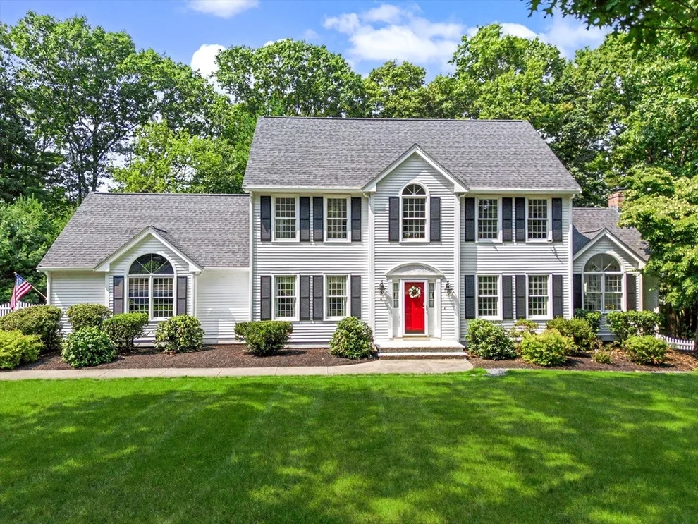 Unit for sale at 4 Mary Way, Foxboro, MA 02035