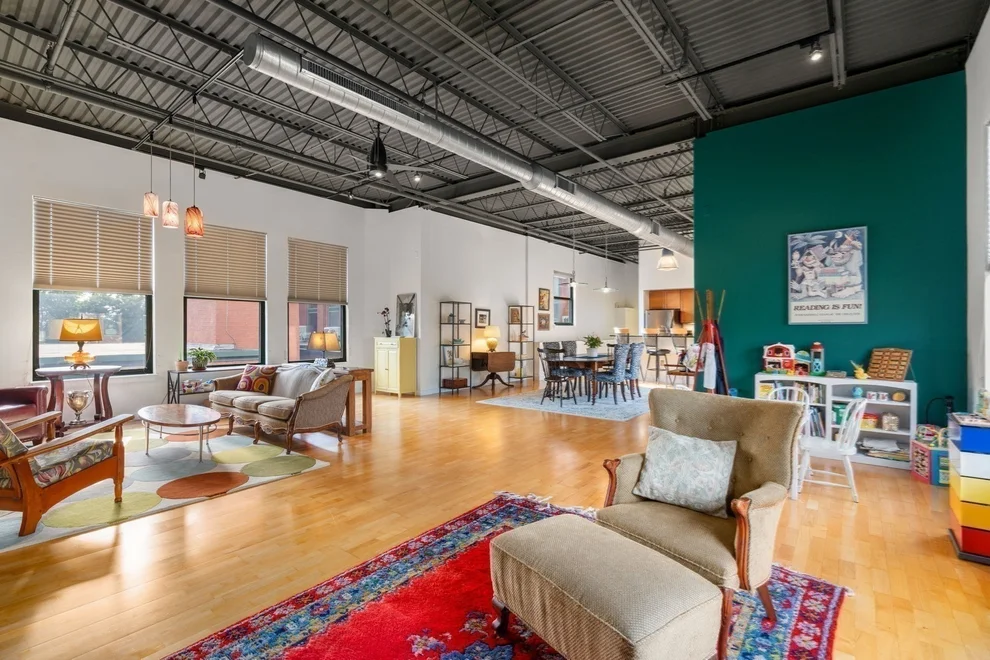 1 Envelope Terrace