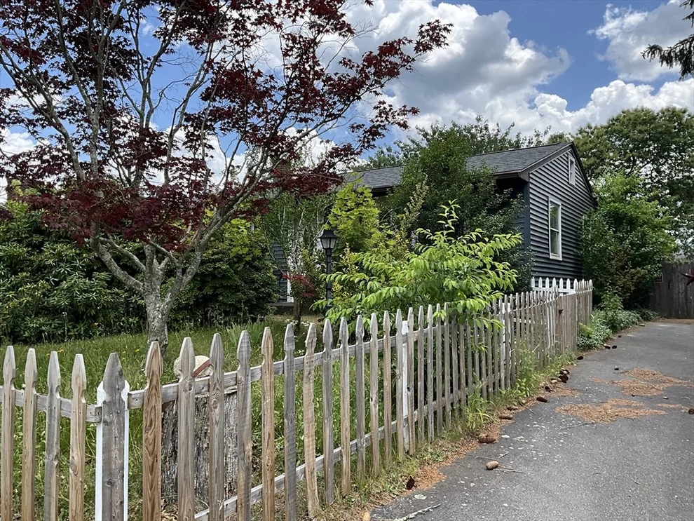 Unit for sale at 98 Cottonwood Rd, New Bedford, MA 02745