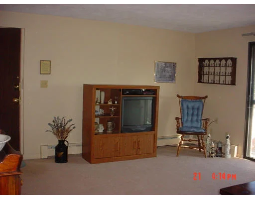 Unit for sale at 20 Colonial Dr, Andover, MA 01810