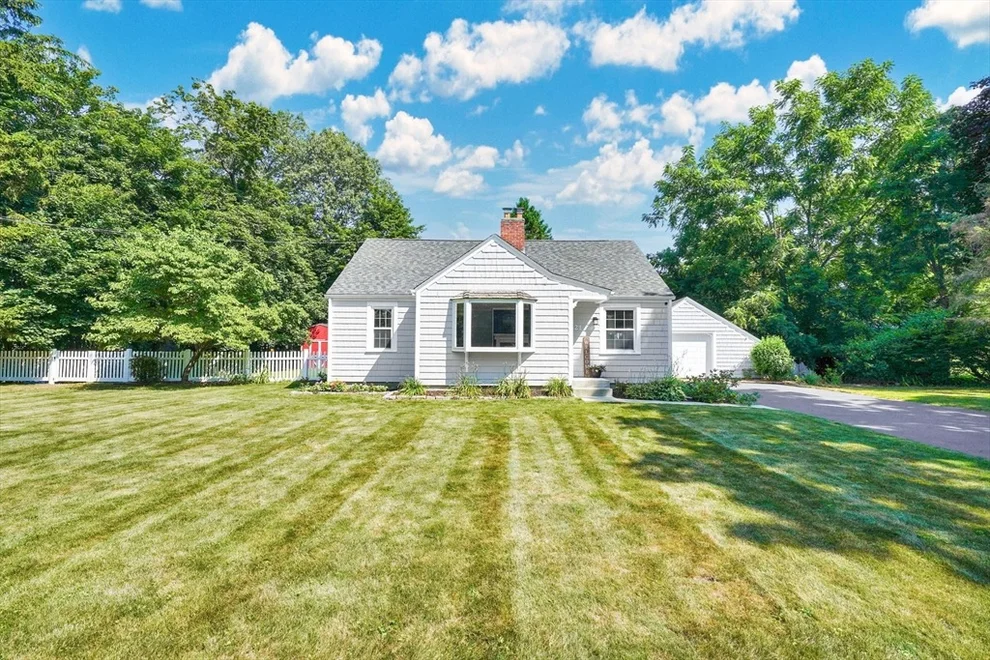 Unit for sale at 21 Hunting Ln, Wilbraham, MA 01095
