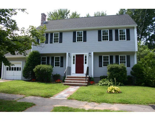 Unit for sale at 43 Massachusetts Ave, Braintree, MA 02184