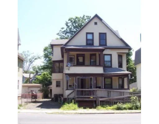 Unit for sale at 923 Liberty St, Springfield, MA 01104