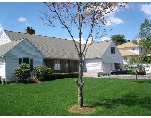 Unit for sale at 20 Franklin Street, Reading, MA 01867