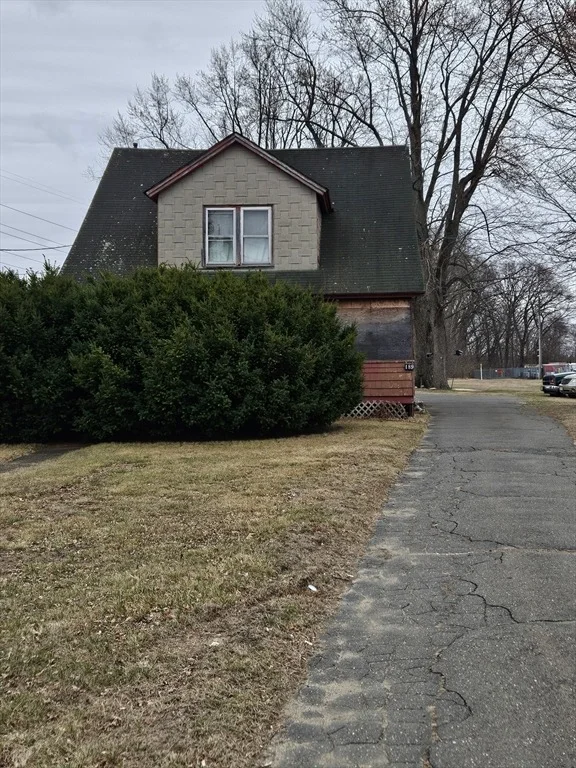 Unit for sale at 181-189 Springfield  St, Agawam, MA 01001