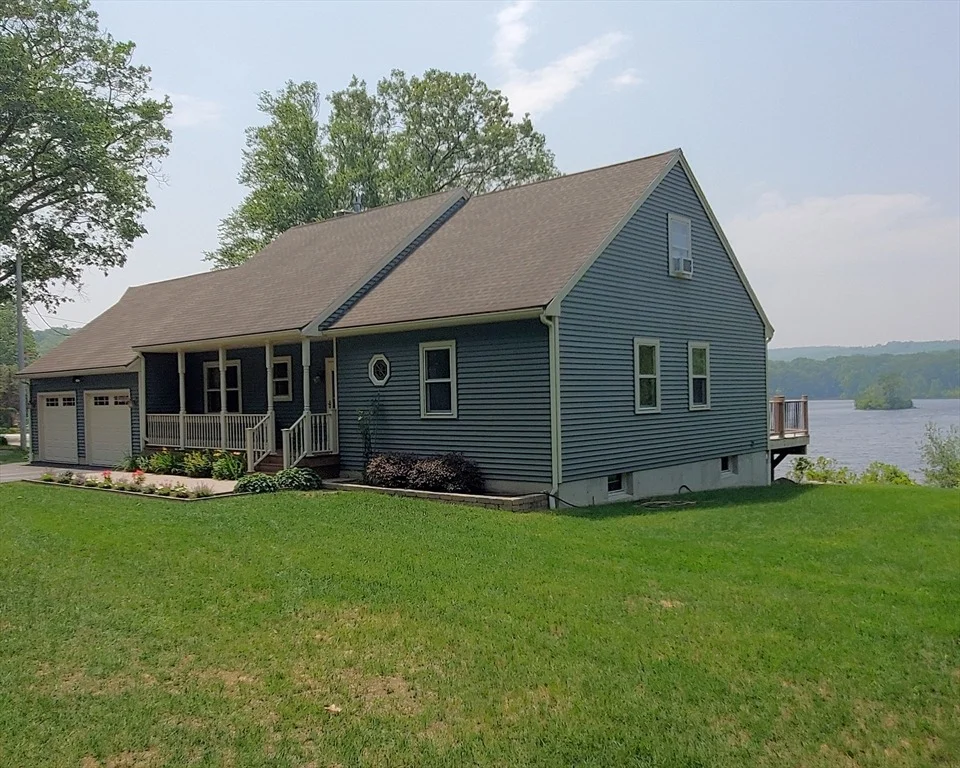 Unit for sale at 92 Wallace Ave, Auburn, MA 01501