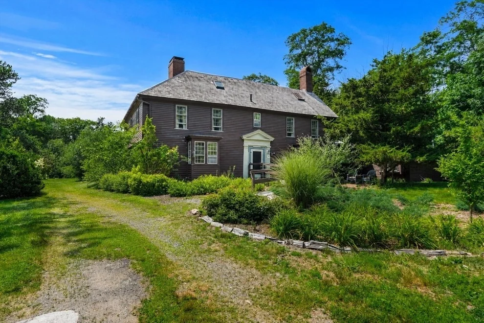 Unit for sale at 190 Granite St, Rockport, MA 01966