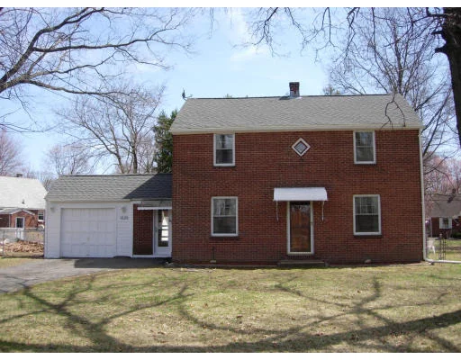 Unit for sale at 1329 Granby Rd, Chicopee, MA 01020