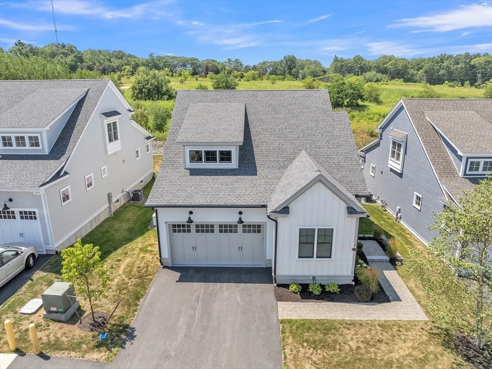 Unit for sale at 7 Weston Lane, Hopkinton, MA 01748