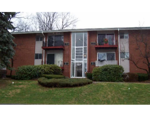Unit for sale at 6 Crescent Drive, Andover, MA 01810