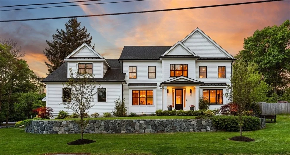 Unit for sale at 92 Cedar St, Lexington, MA 02421