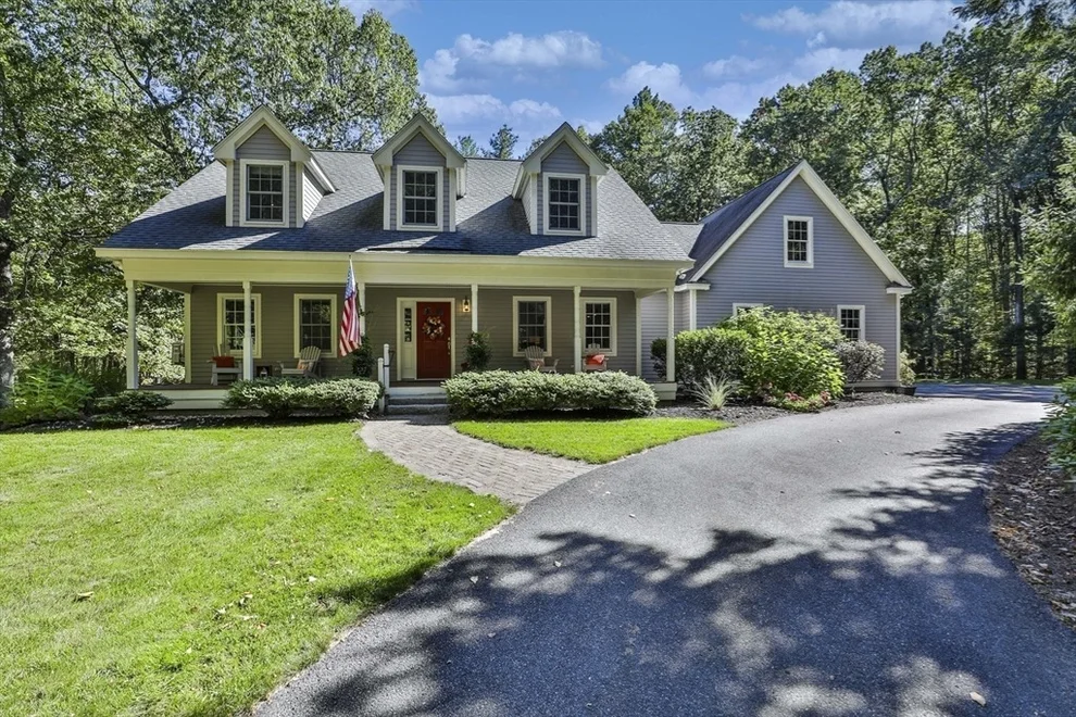 Unit for sale at 40 Hemlock Park Drive, Groton, MA 01450