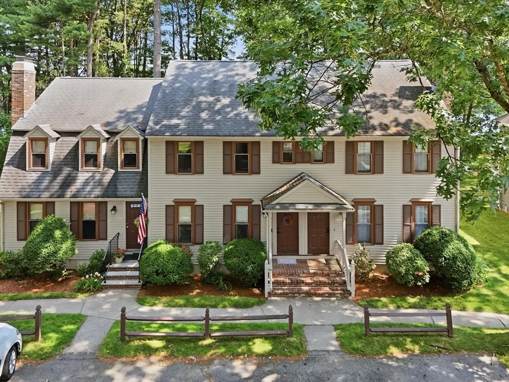 Unit for sale at 266 Wellman Ave, Chelmsford, MA 01863