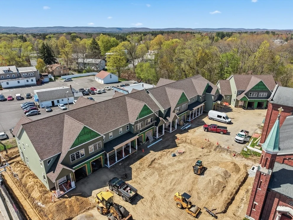 Unit for sale at 7 Elizabeth Lane, Easthampton, MA 01027