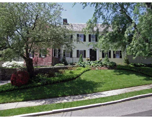 Unit for sale at 7 Hyde Ave, Newton, MA 02458