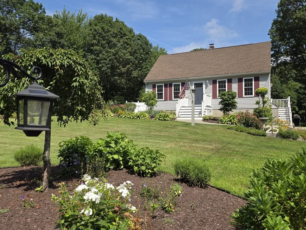 Unit for sale at 25 Fairbanks Ct, Douglas, MA 01516