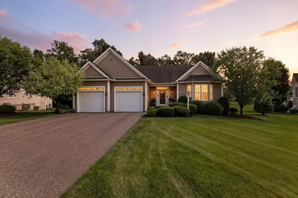 Unit for sale at 13 Feather Reed Ln, East Longmeadow, MA 01028