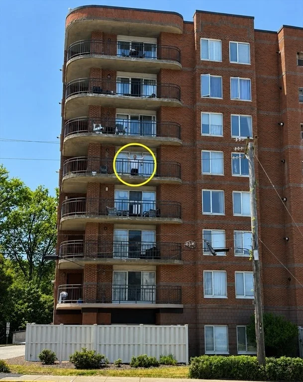 Unit for sale at 121 Nantasket Ave, Hull, MA 02045