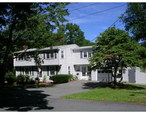 Unit for sale at 19 Glendale Circle, Wilmington, MA 01887