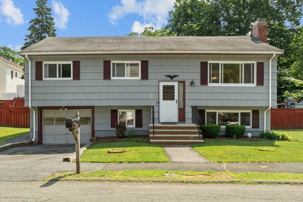 Unit for sale at 9 Hilltop Ave, Saugus, MA 01906