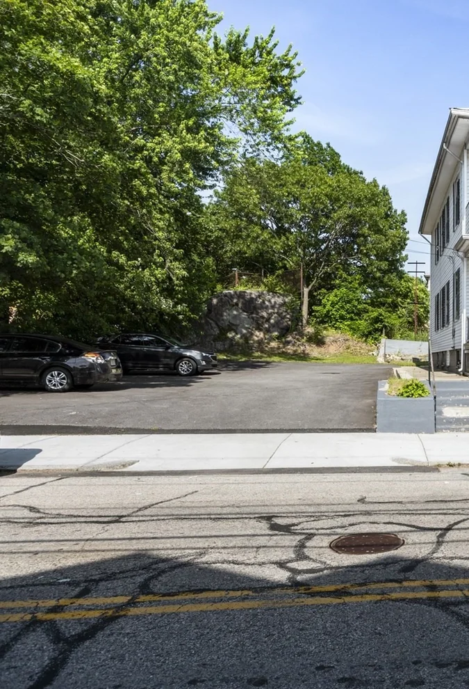 Unit for sale at 35 Mount Pleasant Ave, Providence, RI 02908