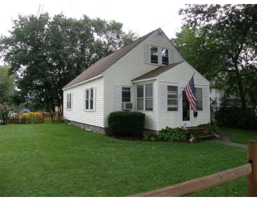 Unit for sale at 32 Church St., Oxford, MA 01540