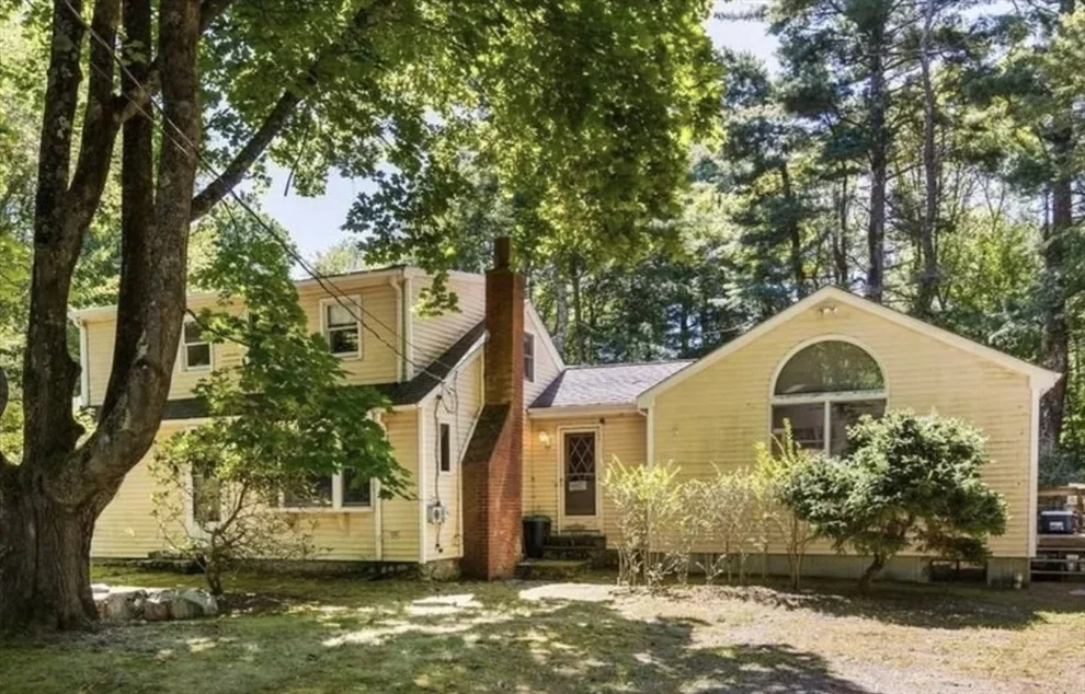 Unit for sale at 627 First Parish Rd, Scituate, MA 02066