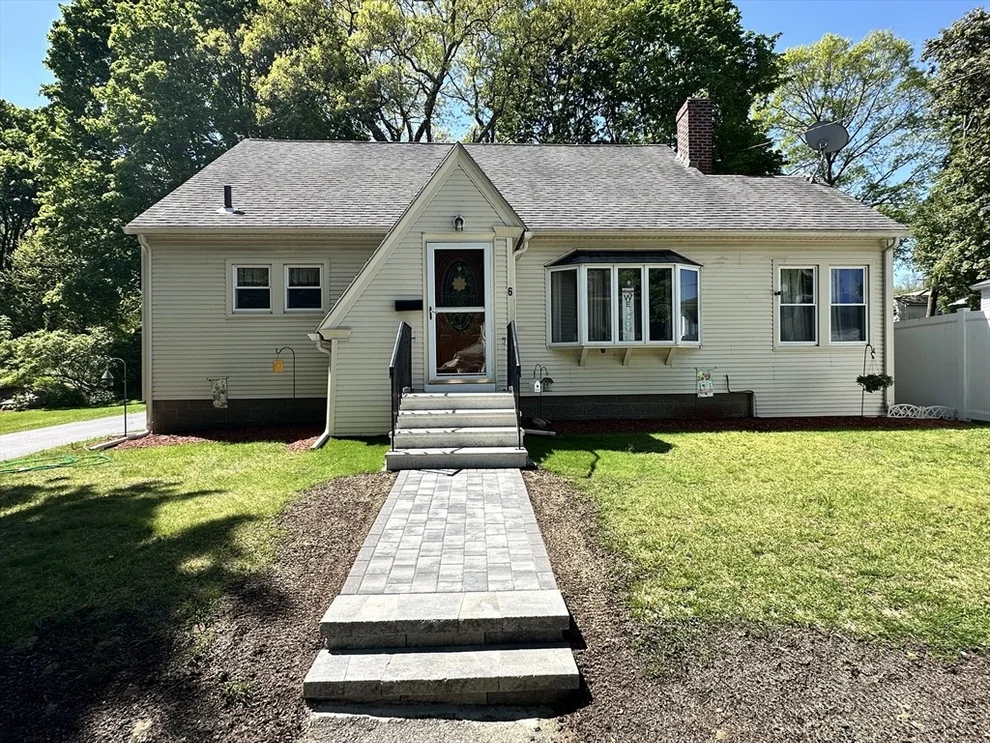 Unit for sale at 6 Vincent St, Auburn, MA 01501