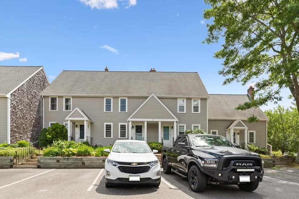 Unit for sale at 474 Twin Lakes Dr, Halifax, MA 02338