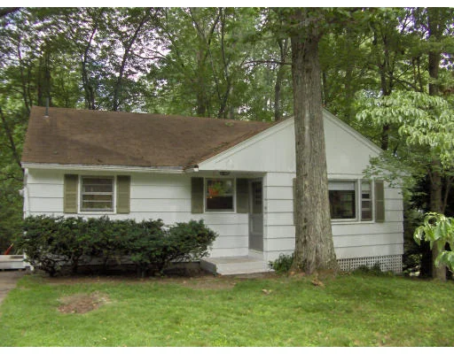 Unit for sale at 10 Birchwood, Rutland, MA 01543