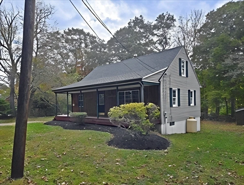 Unit for sale at 19 Laurelwood Ave, Leicester, MA 01524