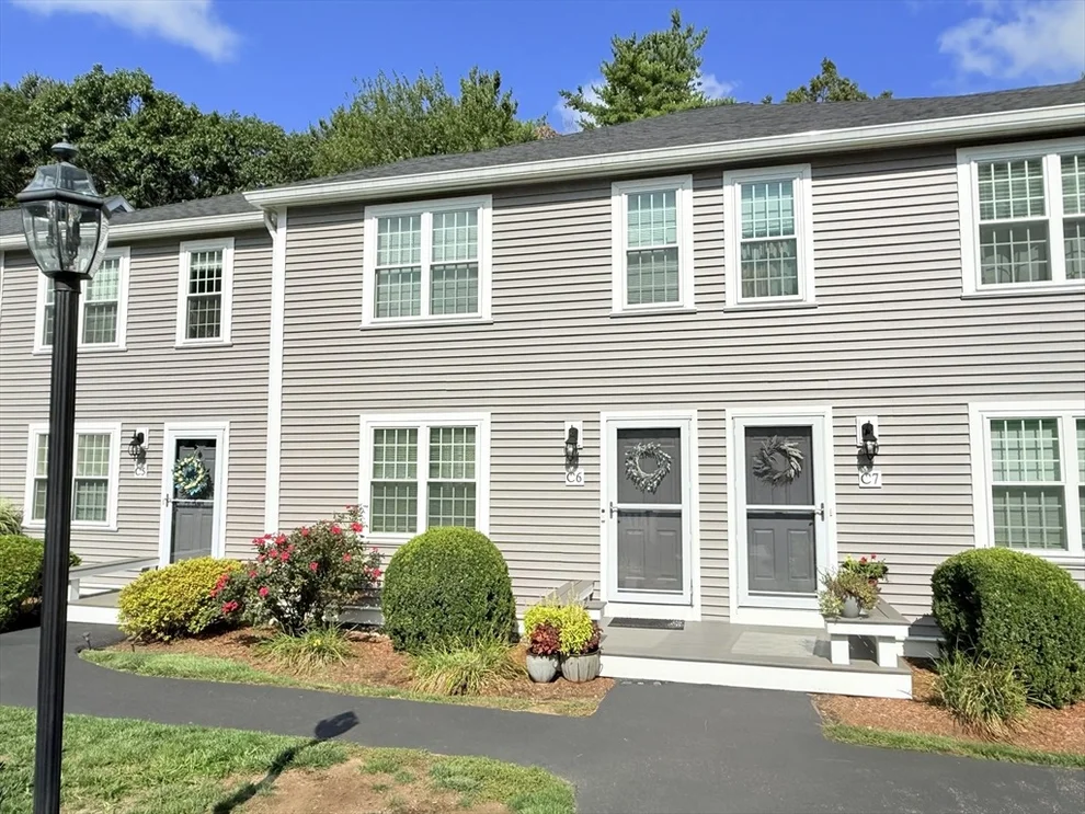 Unit for sale at 523 Washington Street, Pembroke, MA 02359