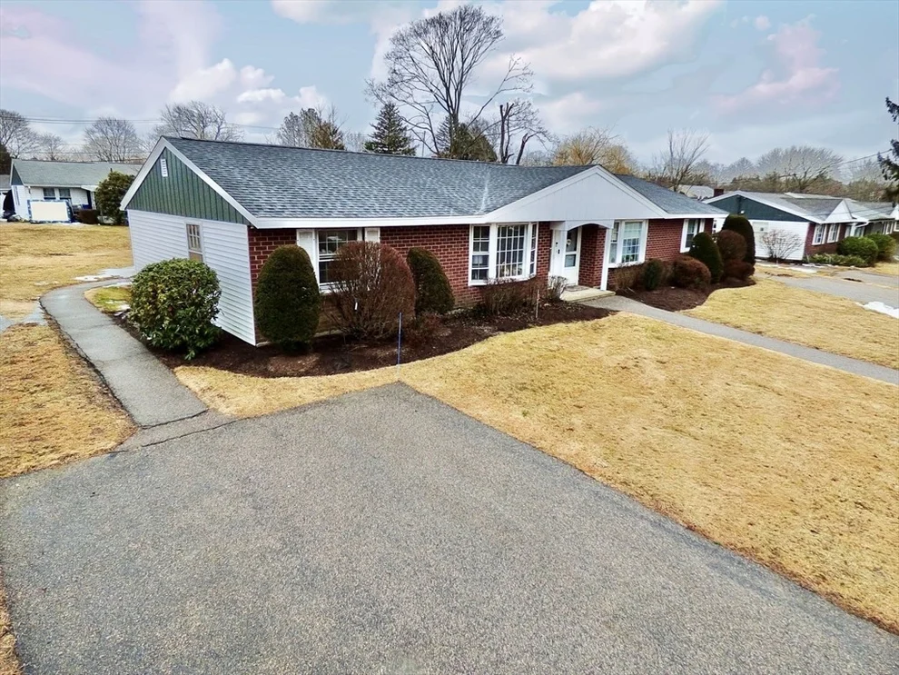 Unit for sale at 227 Colonel Bell Dr, Brockton, MA 02301