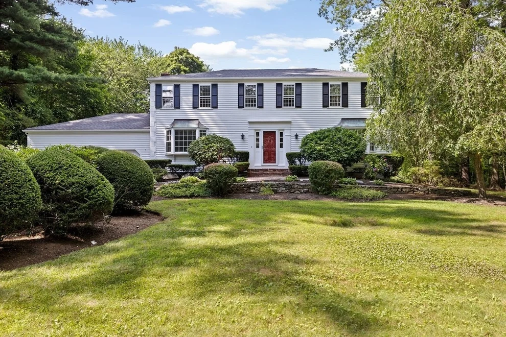 Unit for sale at 16 Liberty Rd, Hingham, MA 02043