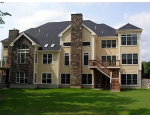 Unit for sale at 47 Clubhouse Way, Sutton, MA 01590