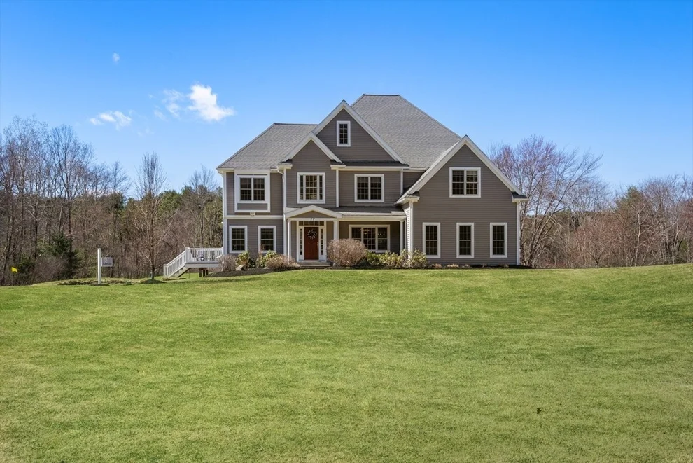 Unit for sale at 17 Larkin Rd, Berlin, MA 01503