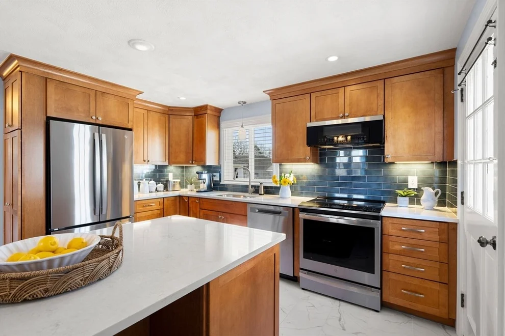 Unit for sale at 1 Marion Rd, Salem, MA 01970