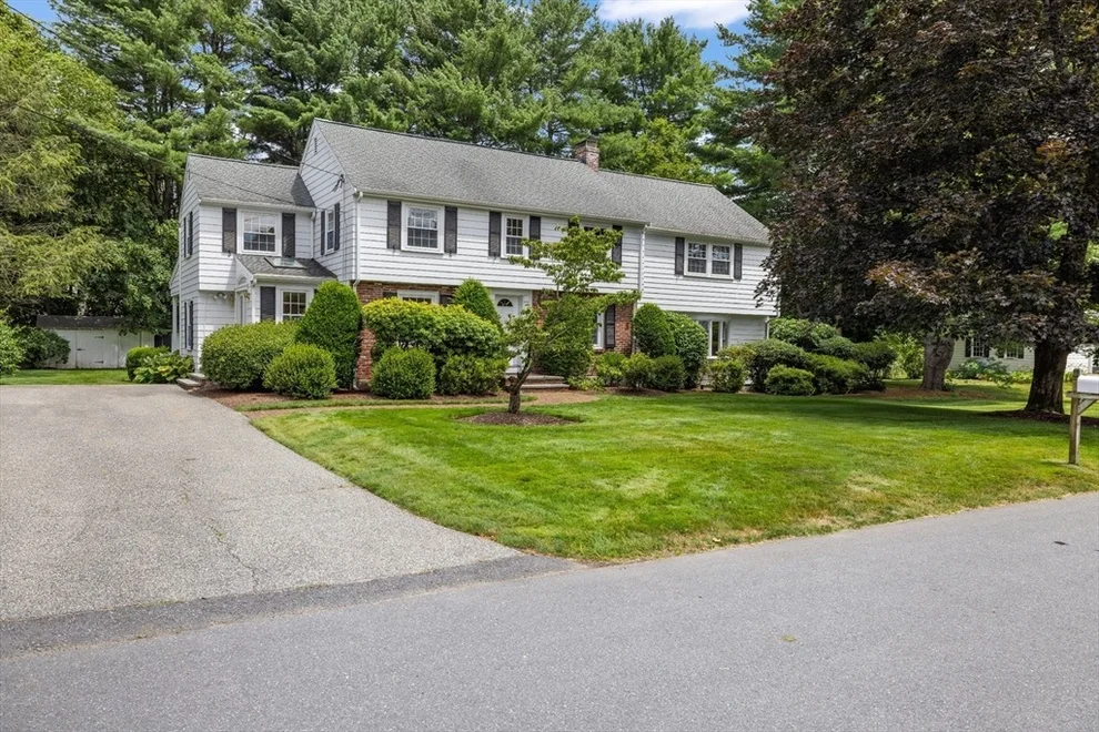 Unit for sale at 8 Hawthorne Road, Lexington, MA 02420