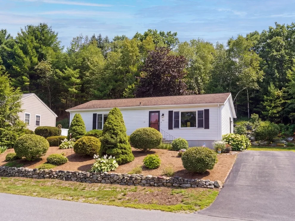 Unit for sale at 42 Deacon, Northborough, MA 01532